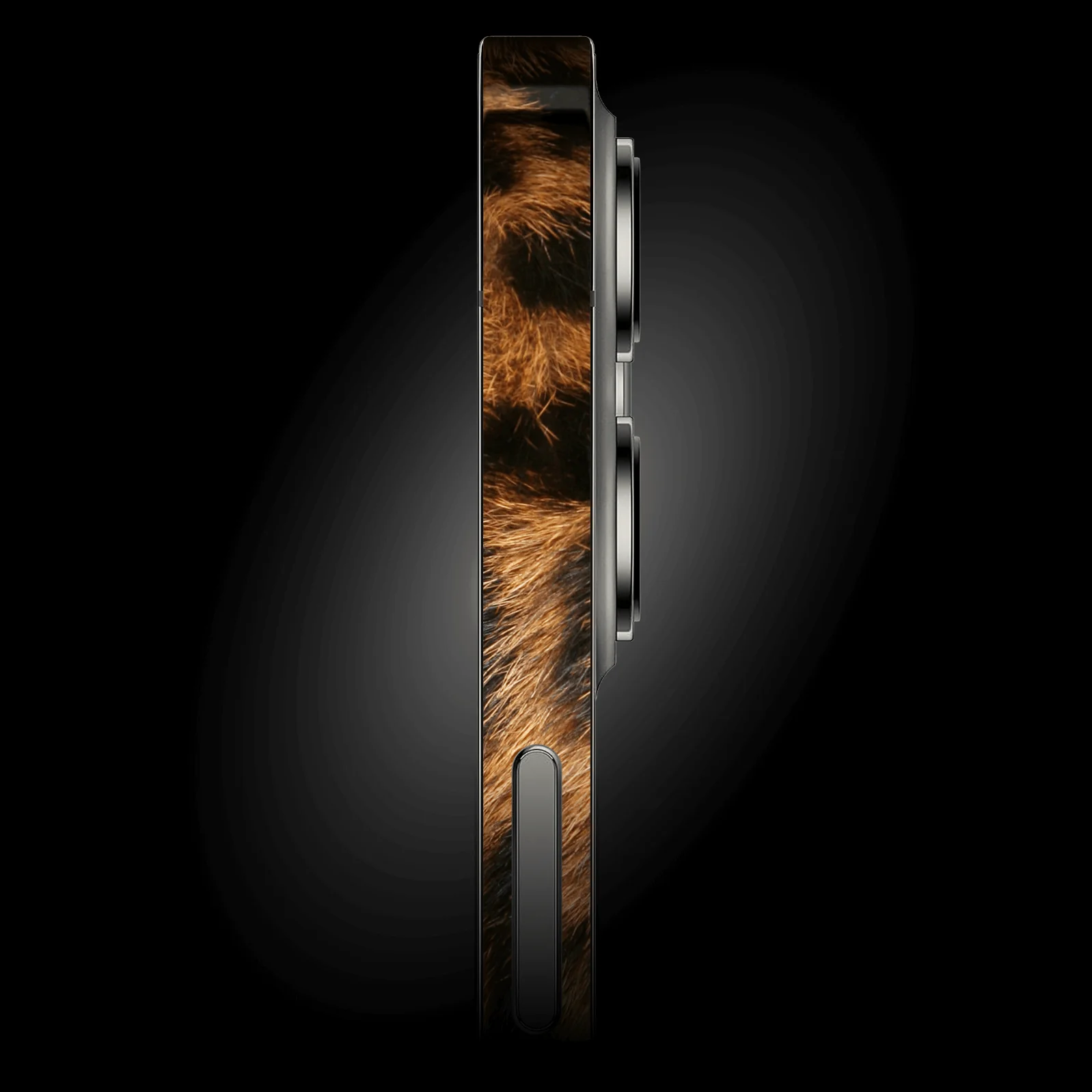 iPhone 13 SIGNATURE Leo Reverie Skin - Image 2