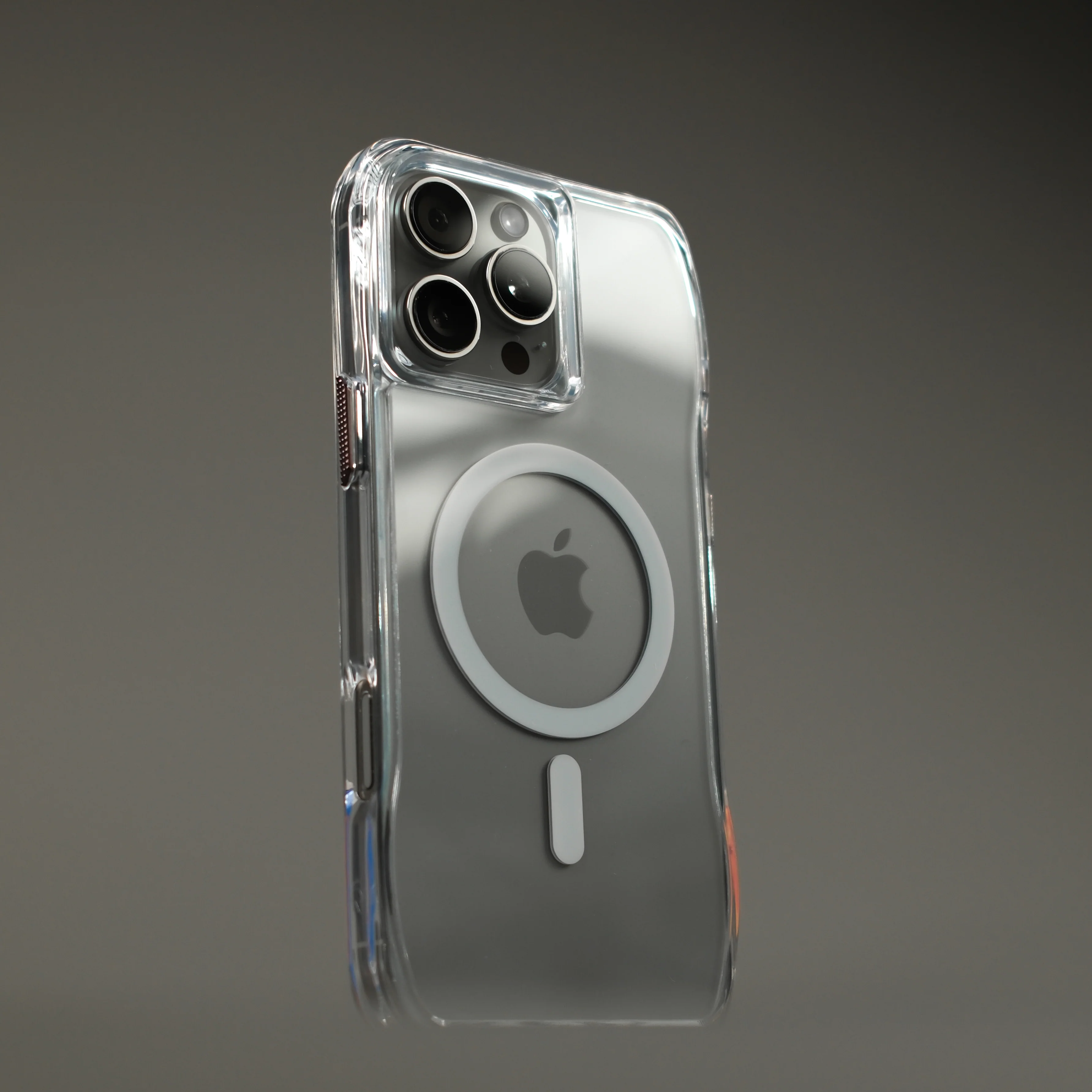 iPhone 15 PRO QCAZE MIRAGE - The Ultimate CLEAR Case - Image 2