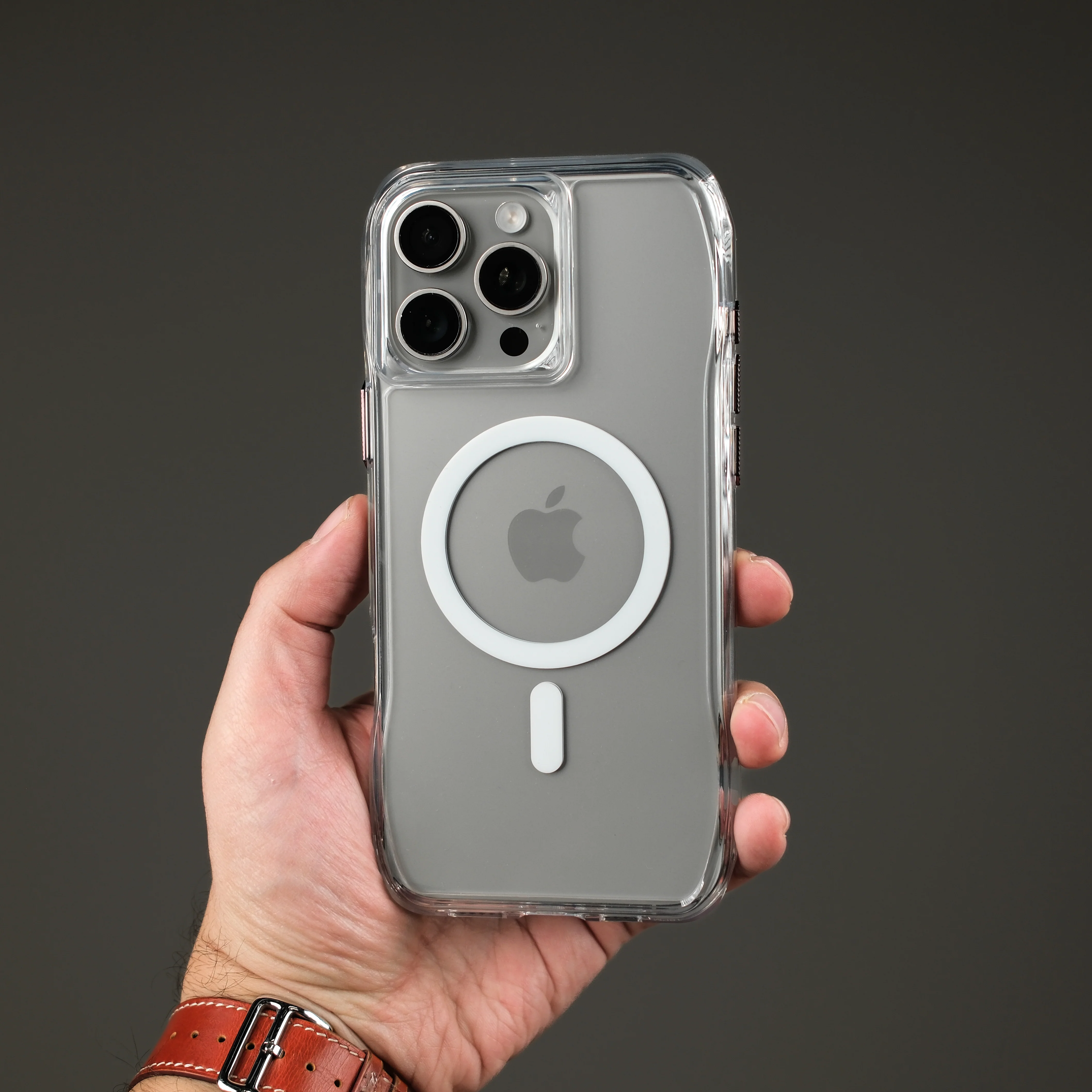 iPhone 15 PRO QCAZE MIRAGE - The Ultimate CLEAR Case - Image 3