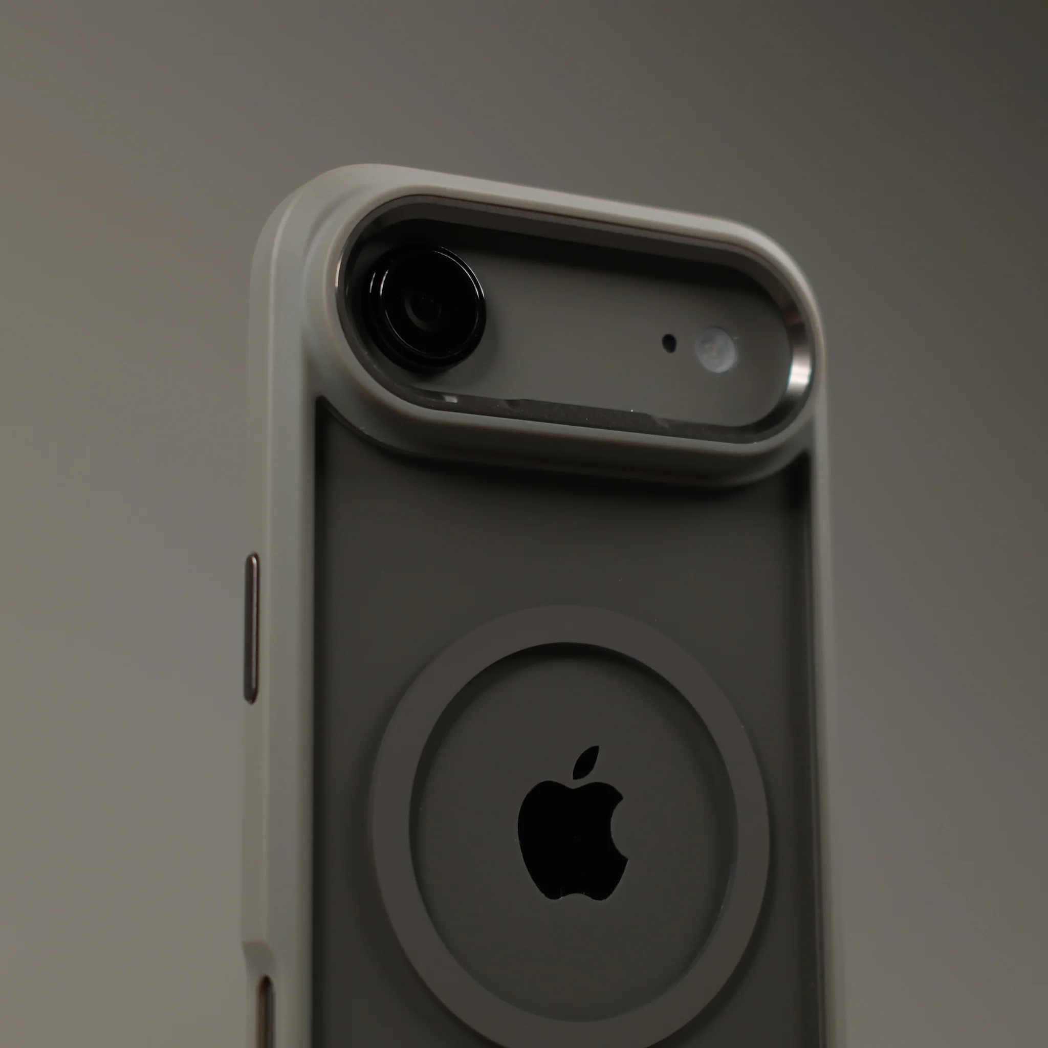 iPhone Air QCAZE DUO - MystiQ Grey matching Skin + Case - Image 2