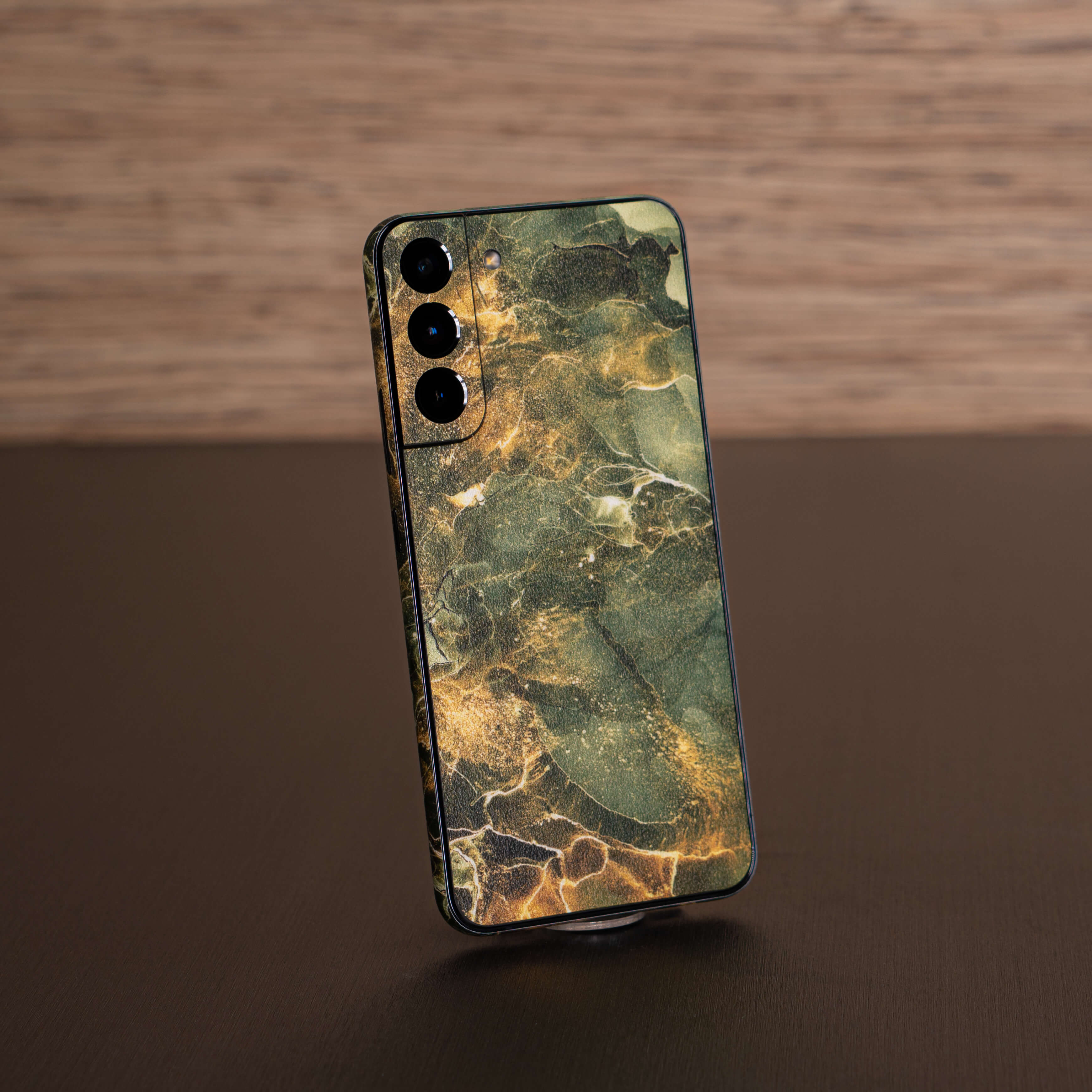 Samsung Galaxy S22+ PLUS SIGNATURE AGATE GEODE Royal Green-Gold Skin - Image 2
