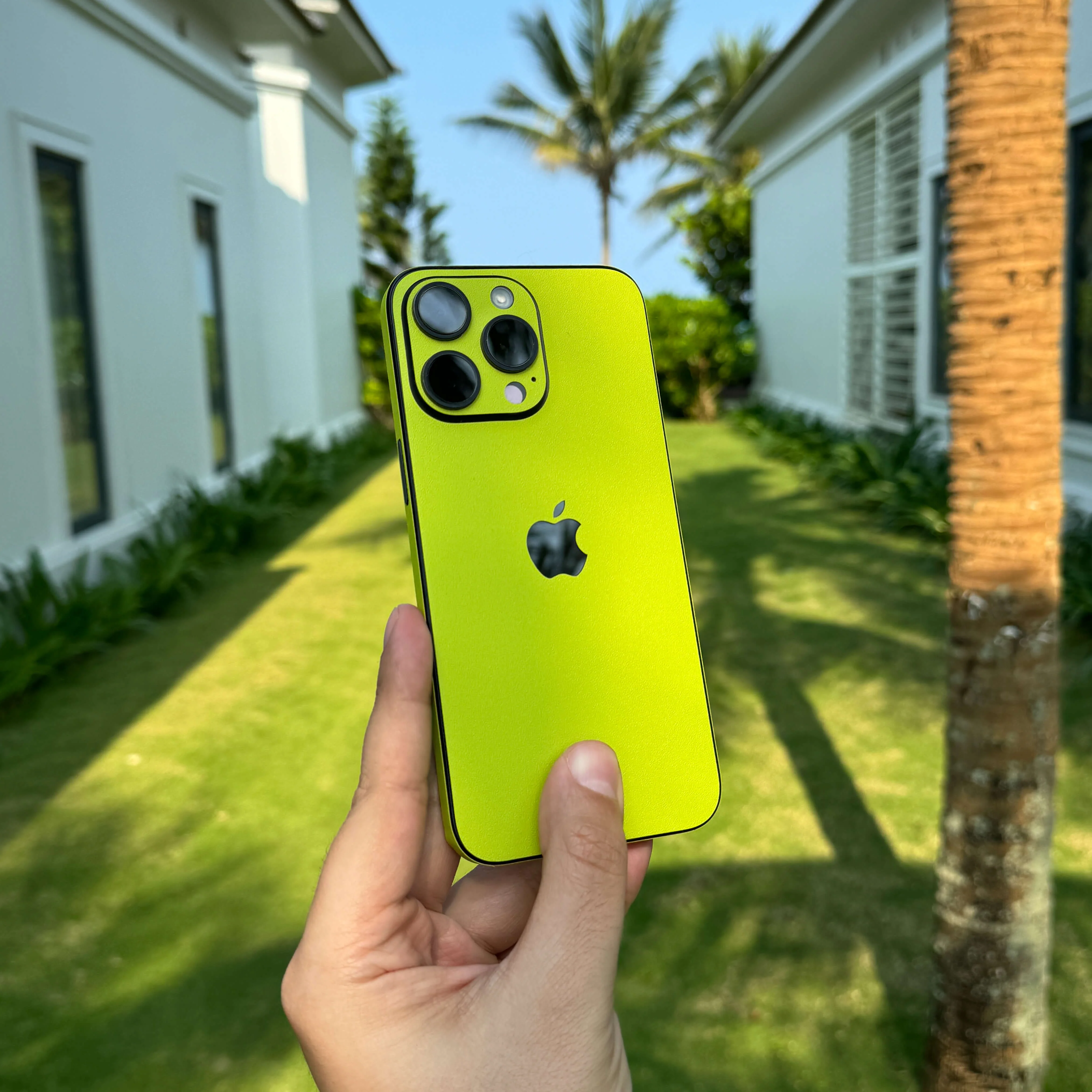 iPhone XR LUXURIA Lime Green Textured Skin - Image 5