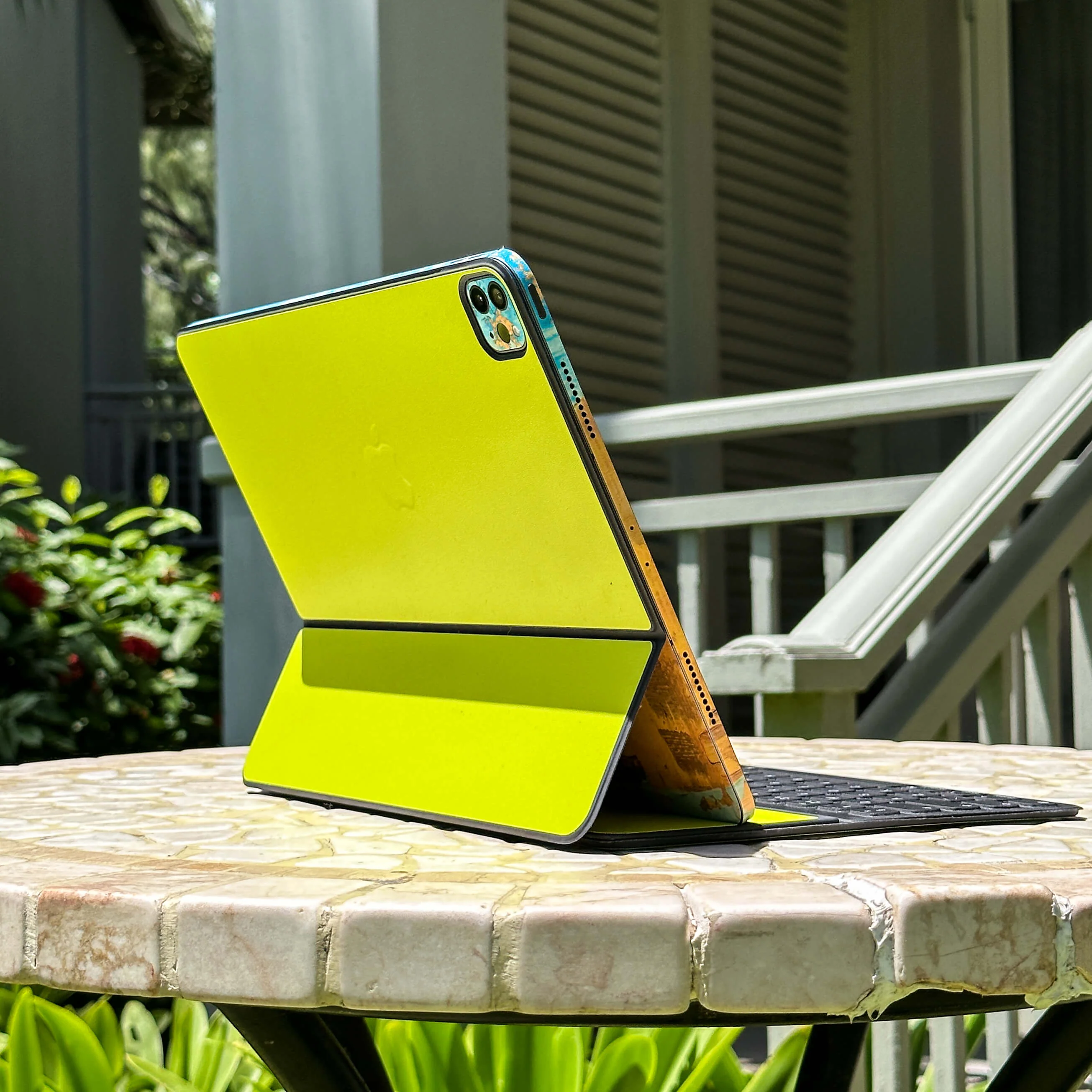 iPhone XR LUXURIA Lime Green Textured Skin - Image 8