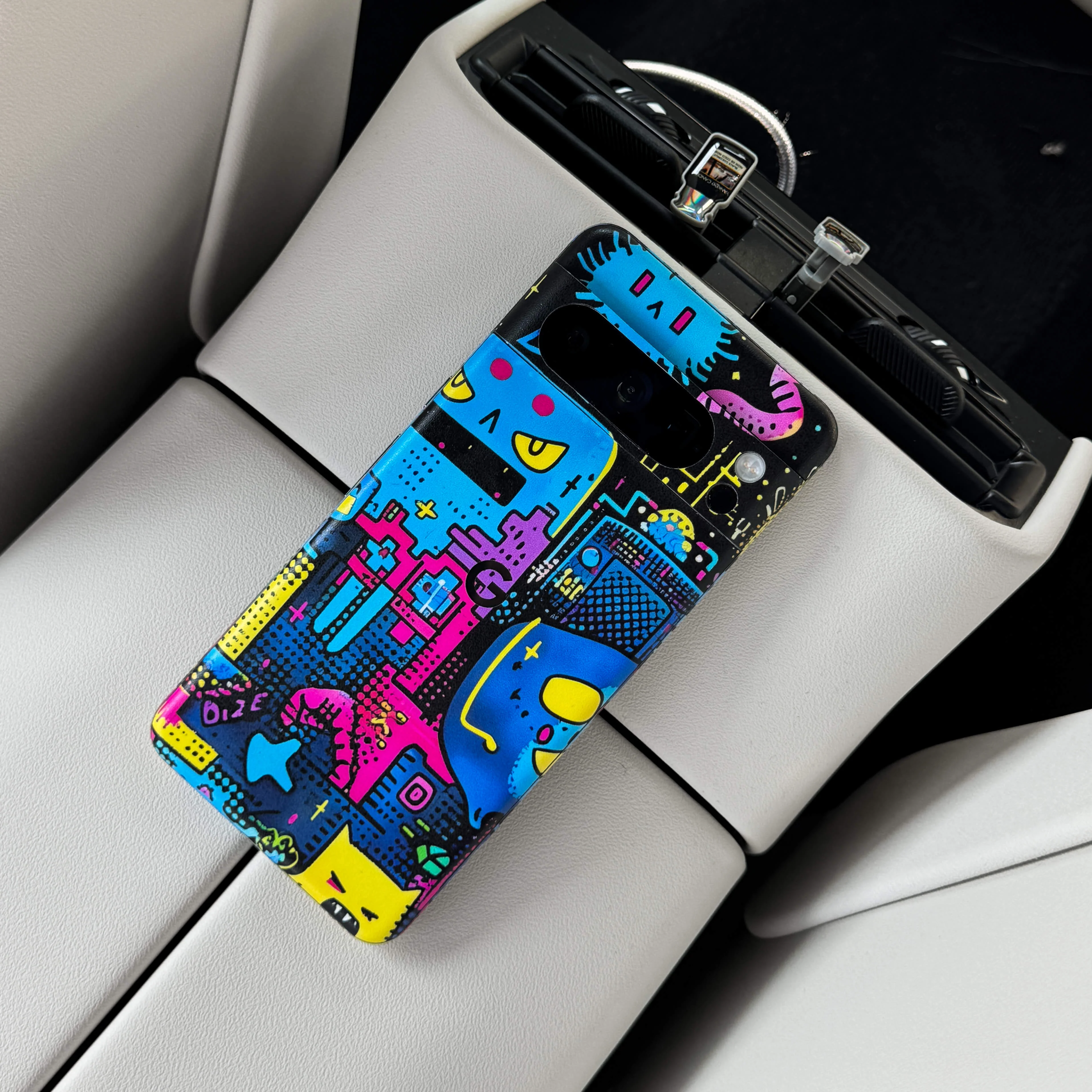 Google Pixel 7 SIGNATURE Arcade Rave Skin - Image 2