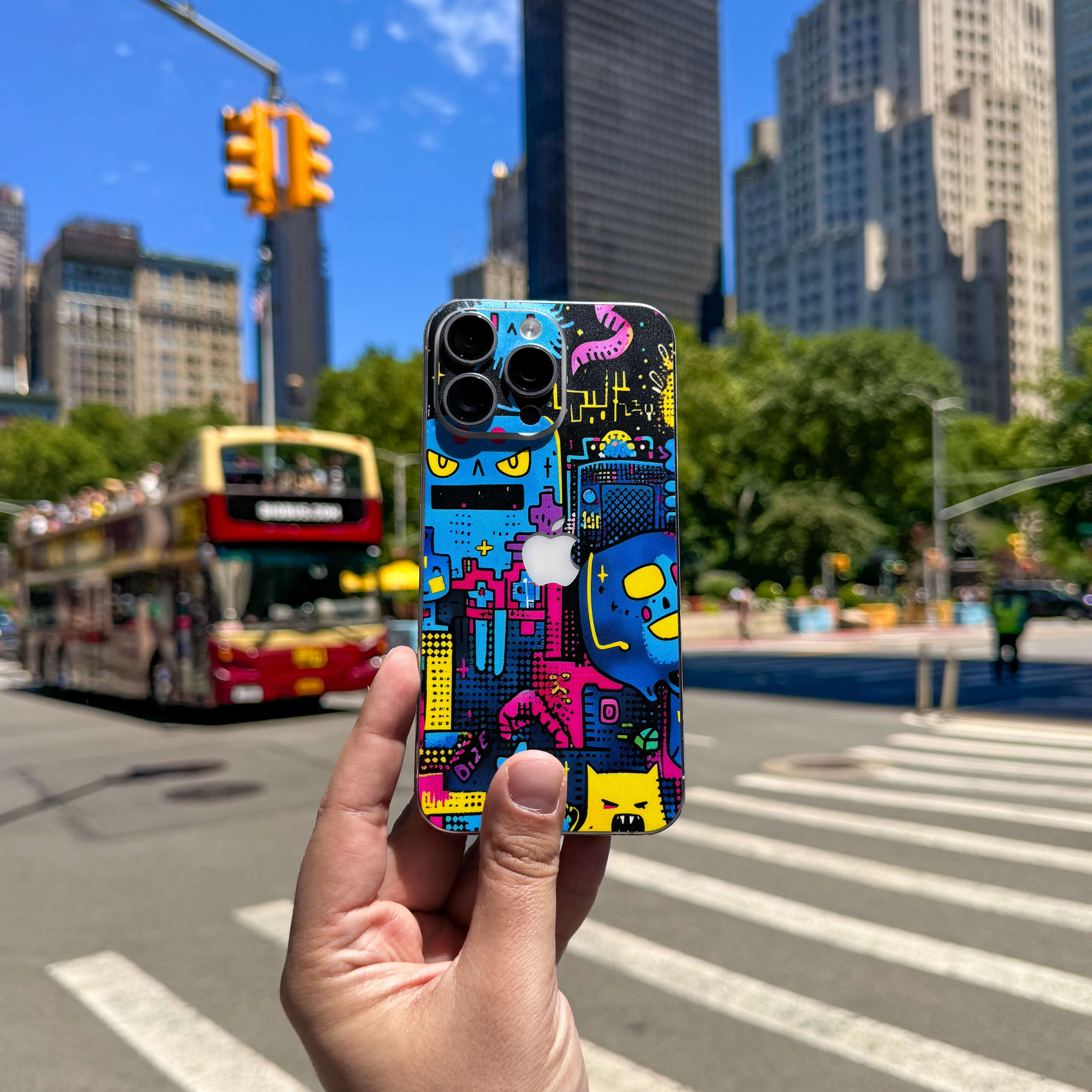 Google Pixel 7 SIGNATURE Arcade Rave Skin - Image 5