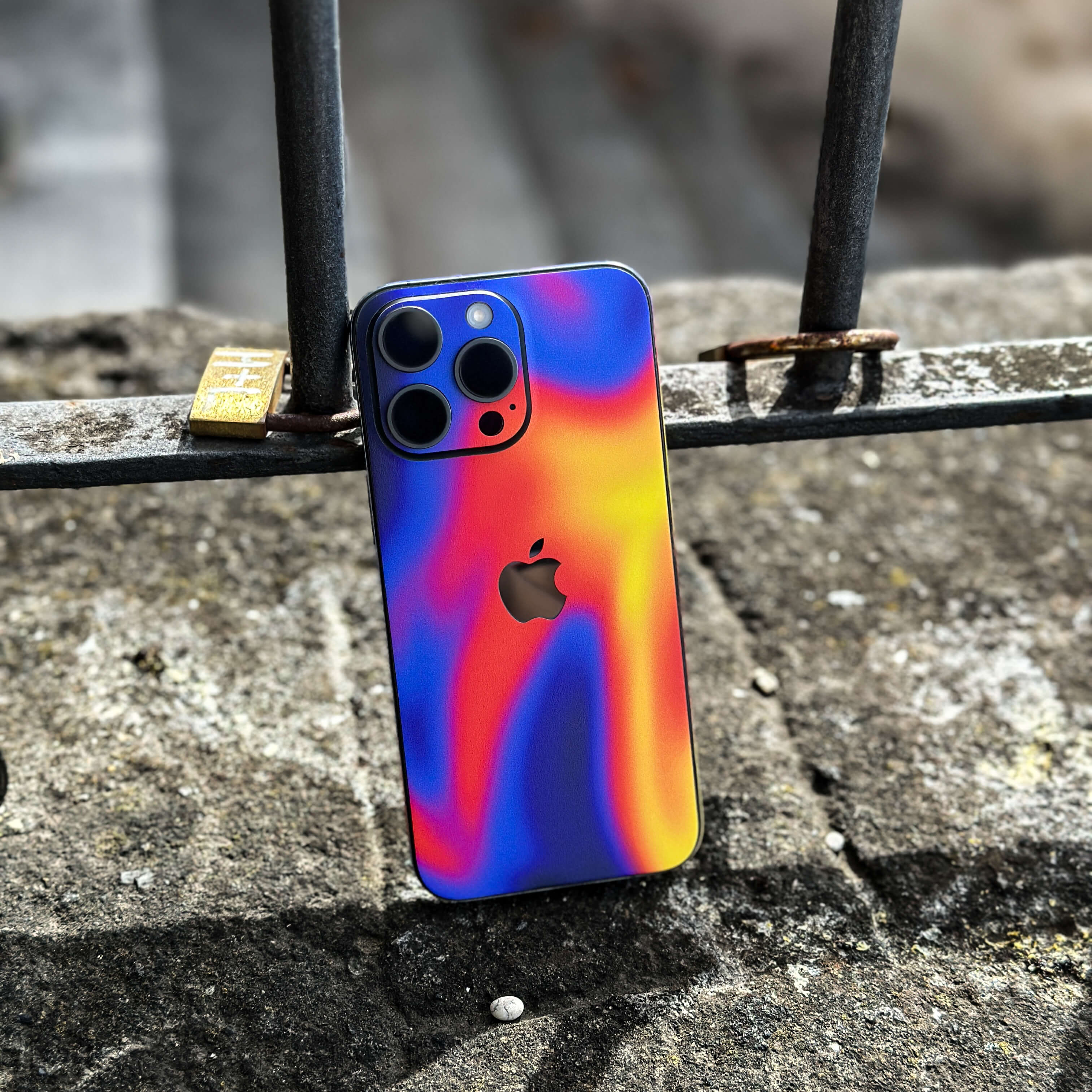 Google PIXEL FOLD SIGNATURE Infrablaze Skin - Image 3
