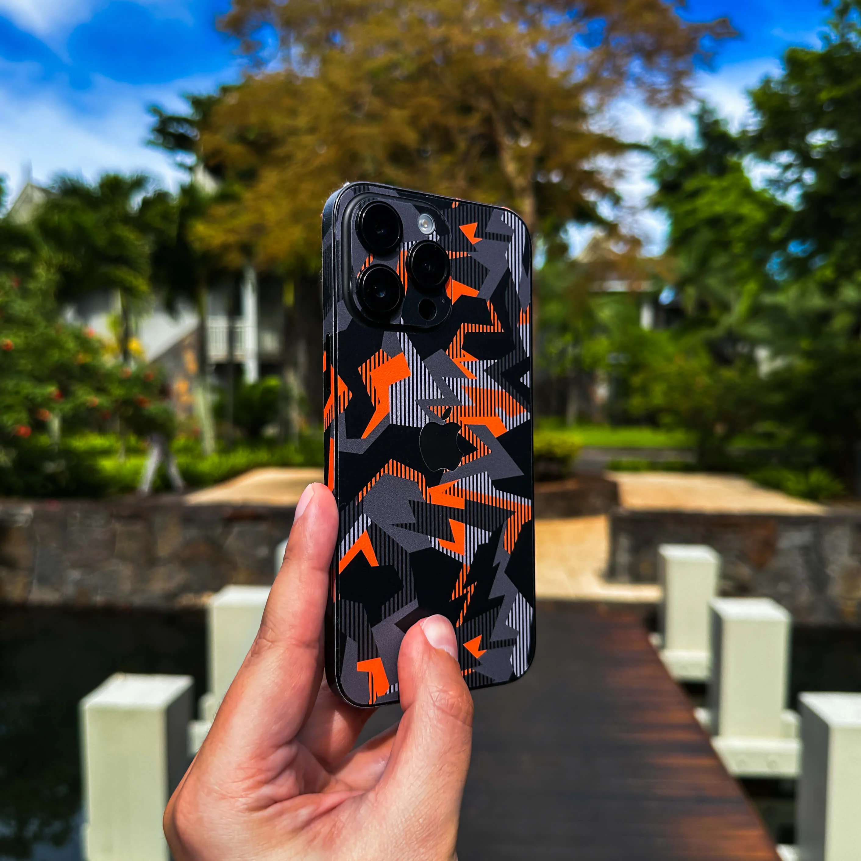 Google Pixel 8a SIGNATURE Sharp-Edged Orange CAMO Skin - Image 3